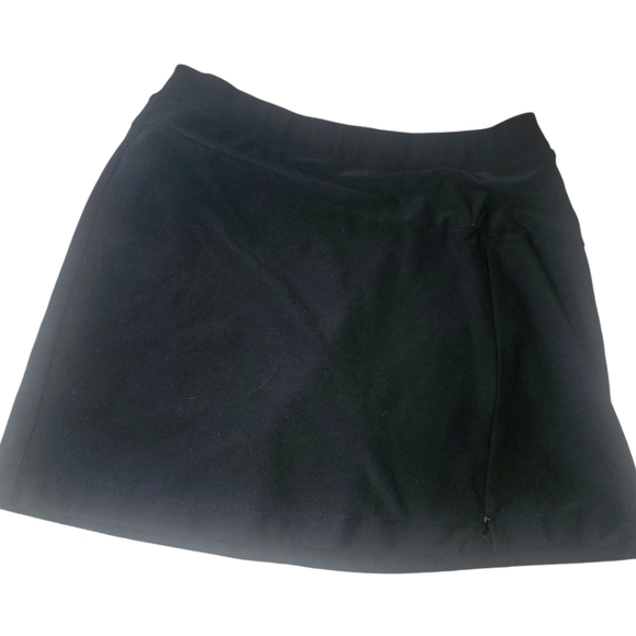 L.L. Bean Black Skort Zipper Front Side Pull On Skort M - Picture 1 of 4